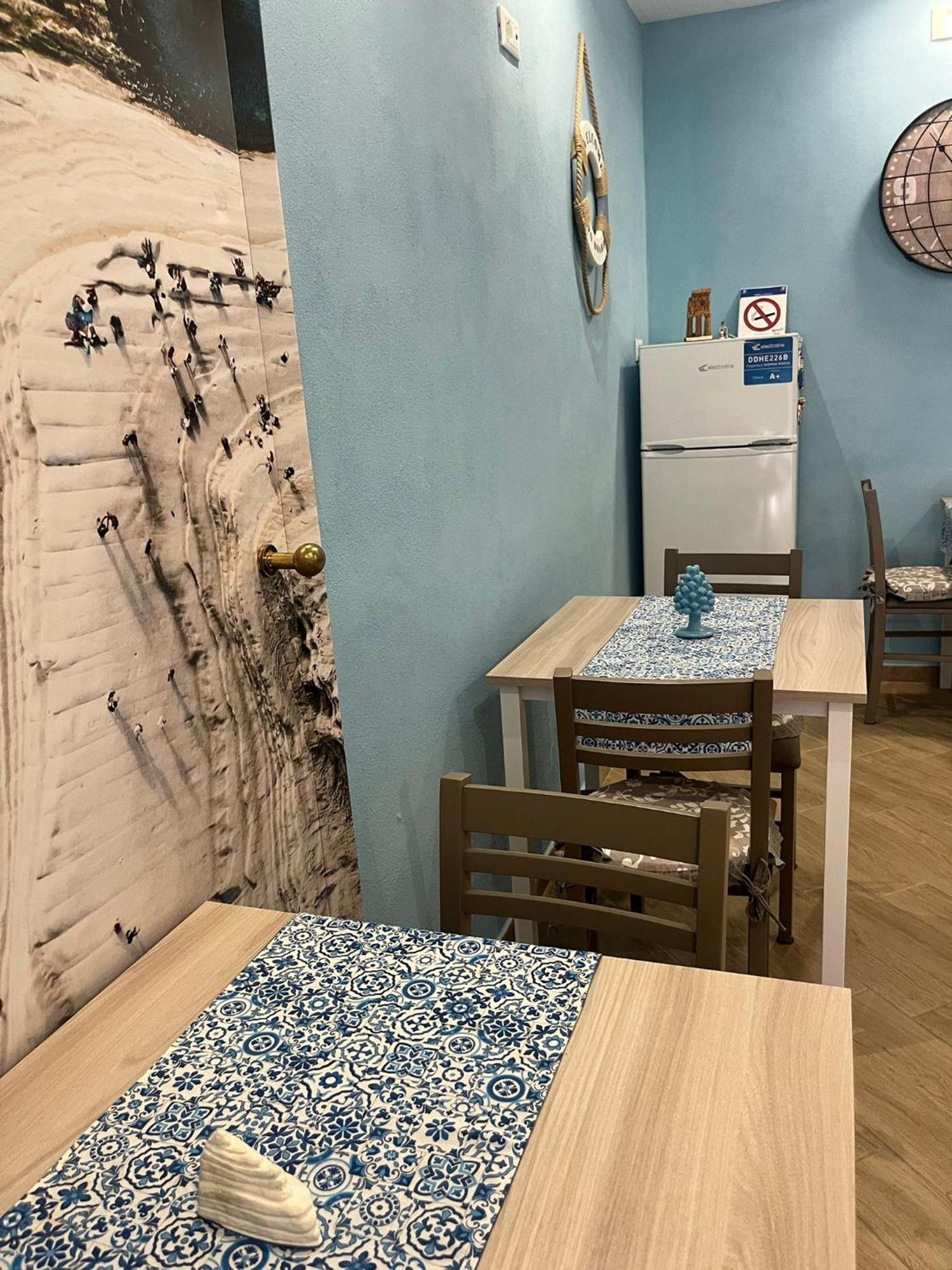레알몬테 Al Faro B&B 외부 사진