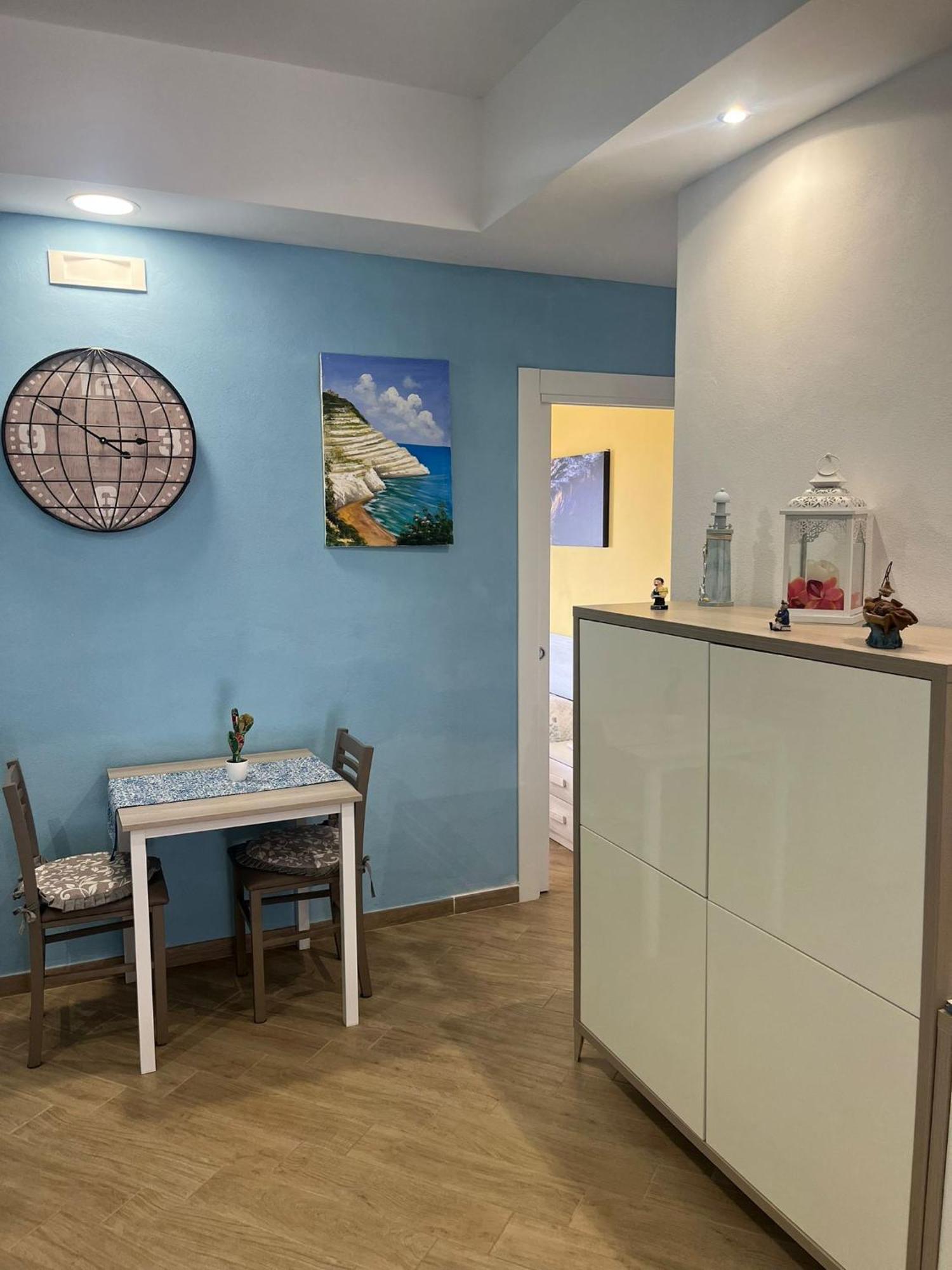 레알몬테 Al Faro B&B 외부 사진