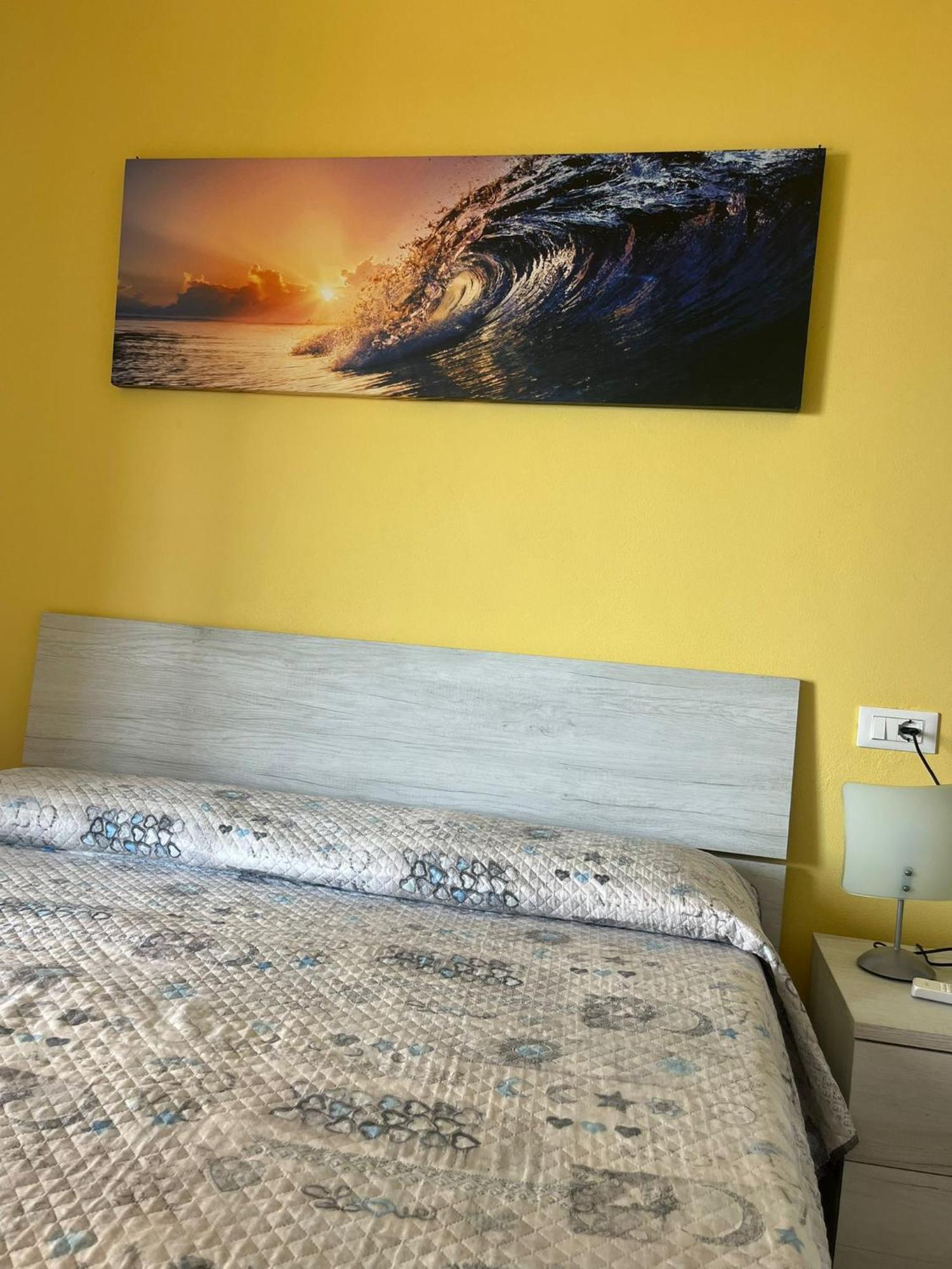 레알몬테 Al Faro B&B 외부 사진